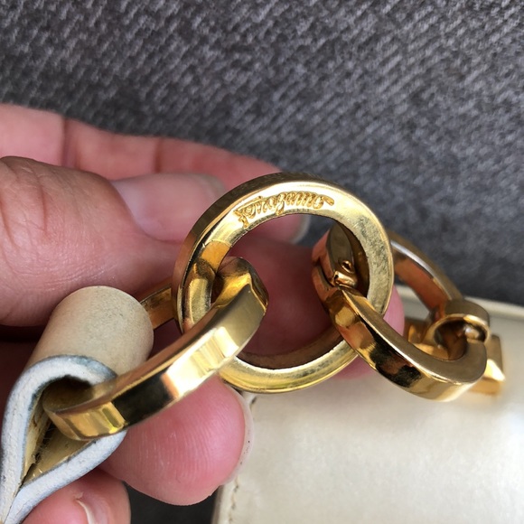 Vintage - SALVATORE FERRAGAMO #L 21 1515 Leather Crossbody Shoulder Bag - Picture 3 of 12